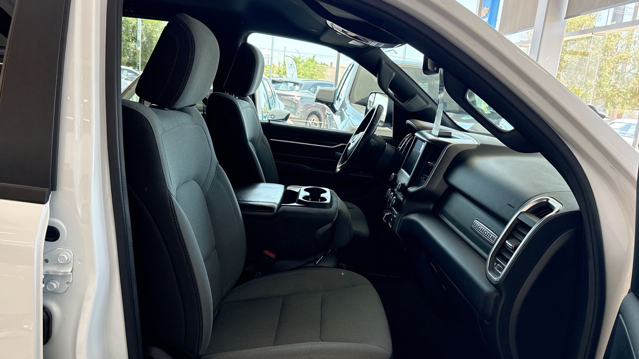 2024 RAM RAM MILD-HYBRID BIGHORN V6 CREW CAB 4X4 RAM MILD-HYBRID BIGHORN V6 CREW CAB 4X4