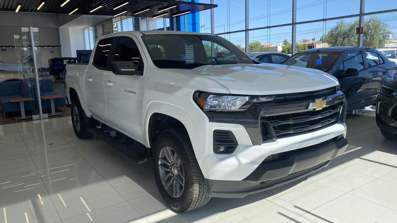 2024 Chevrolet COLORADO DOBLE CAB LT 4X4 PAQ B COLORADO DOBLE CAB LT 4X4 PAQ B