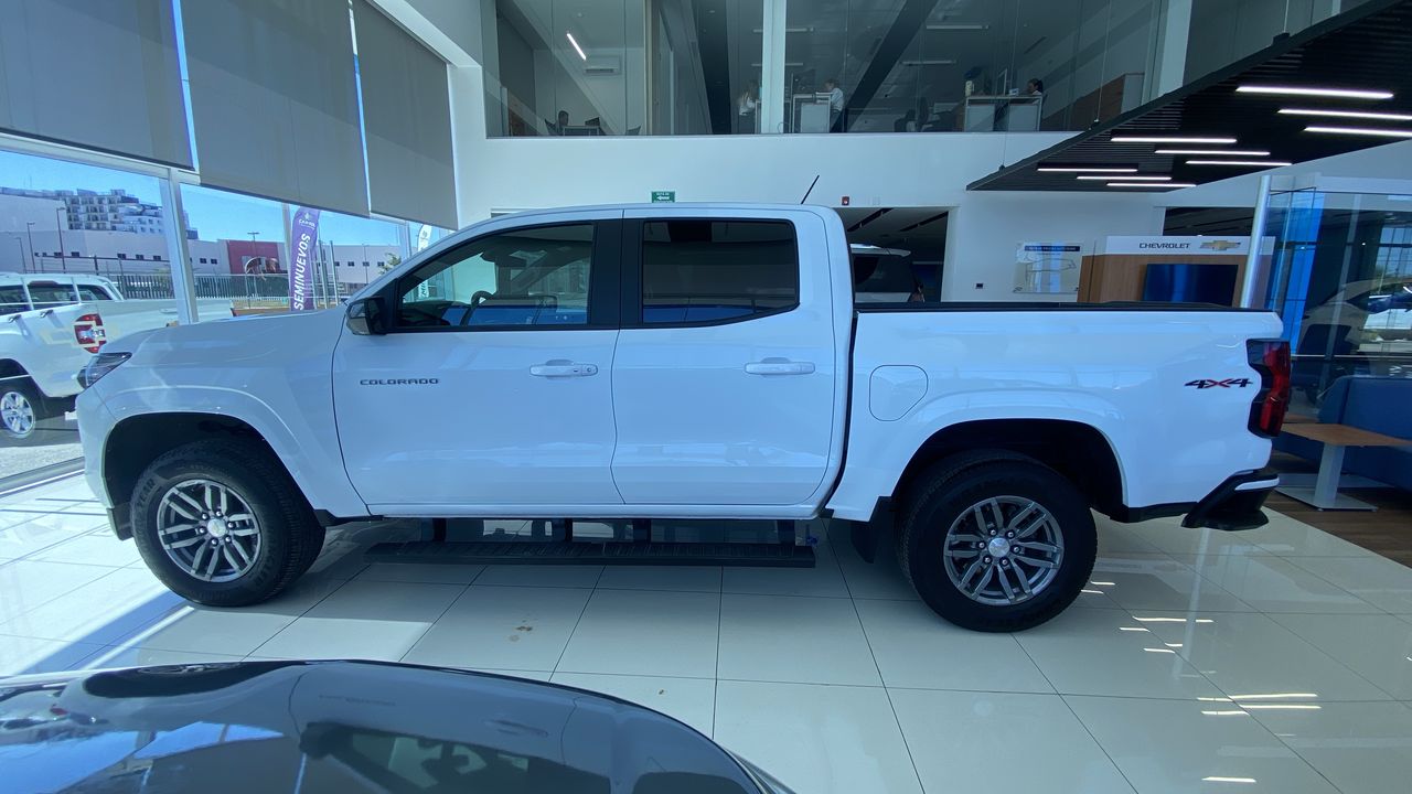 2024 Chevrolet COLORADO DOBLE CAB LT 4X4 PAQ B COLORADO DOBLE CAB LT 4X4 PAQ B