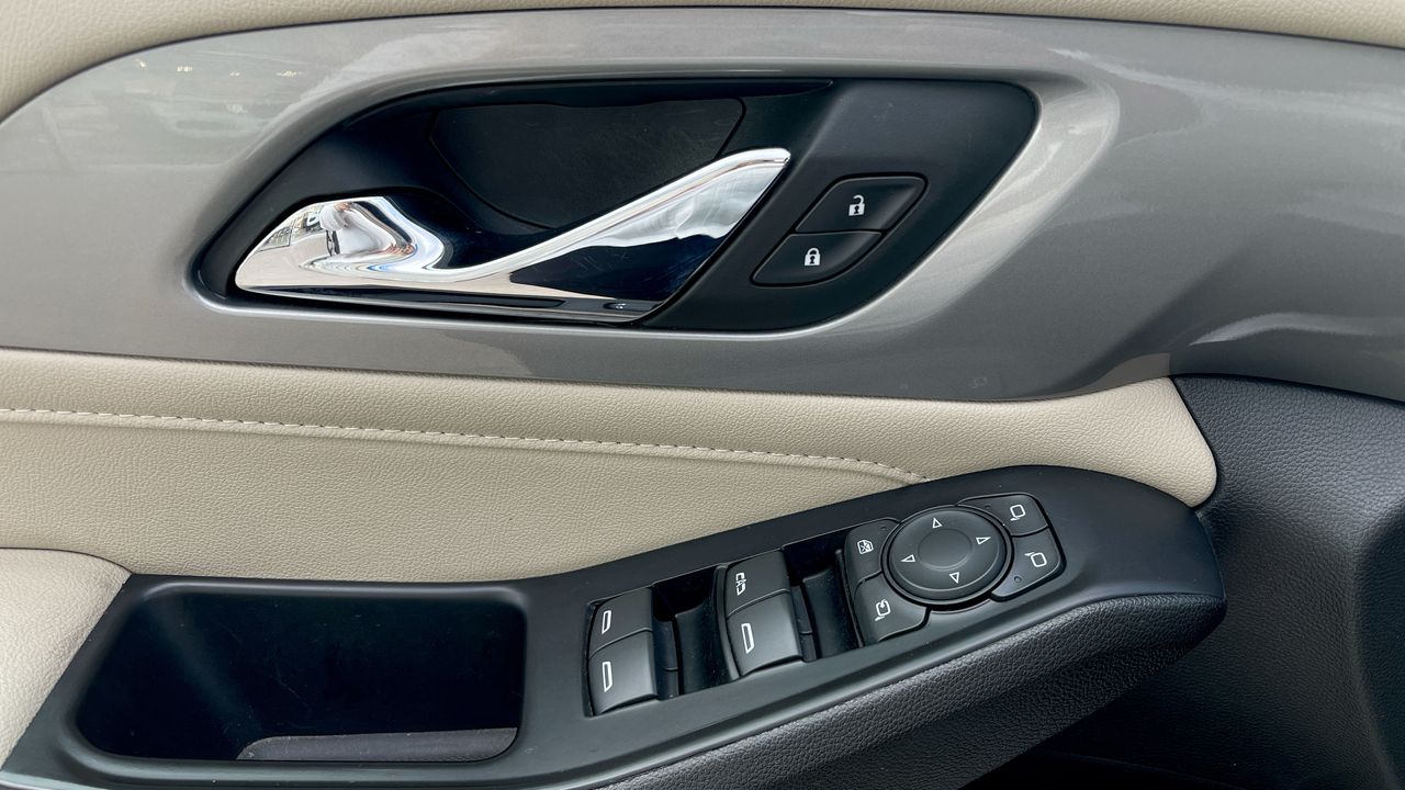 2023 Chevrolet TRAVERSE LT TRAVERSE LT