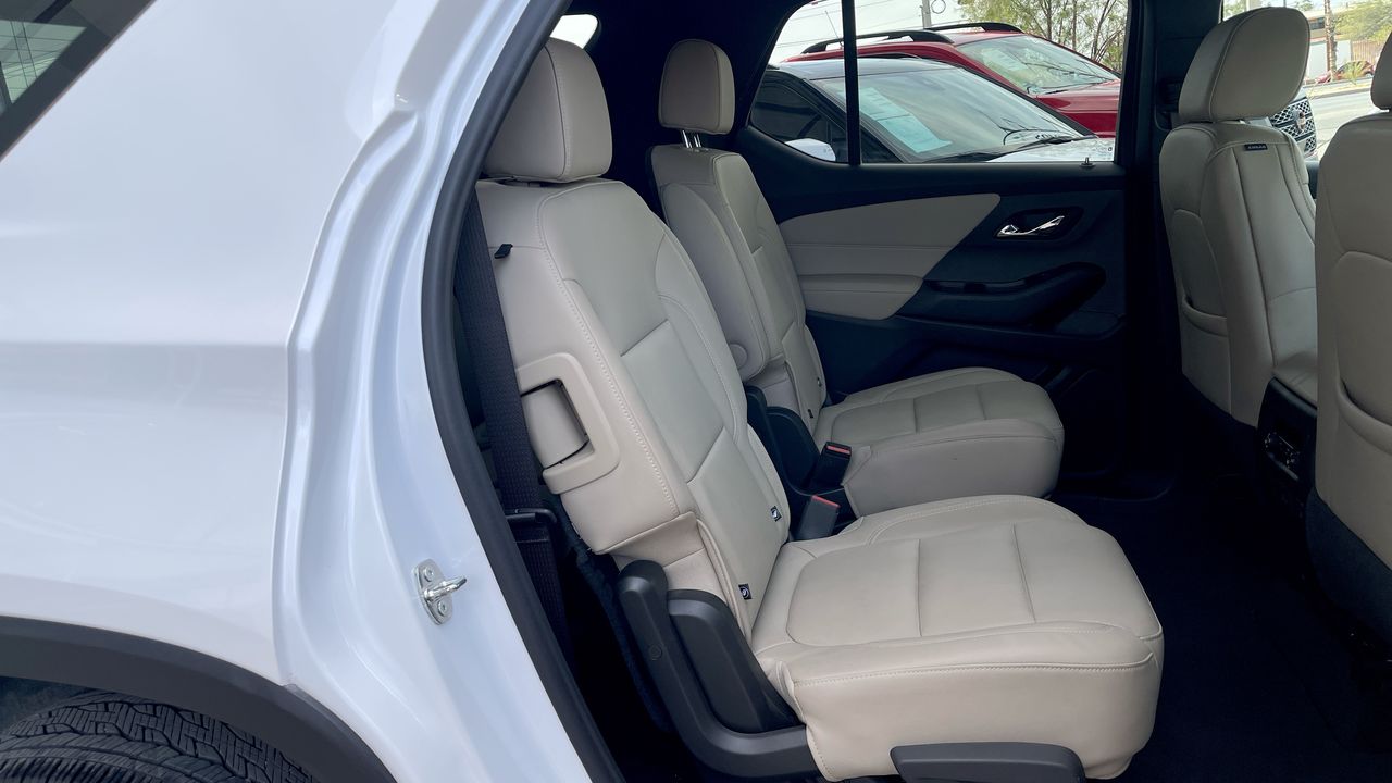 2023 Chevrolet TRAVERSE LT TRAVERSE LT