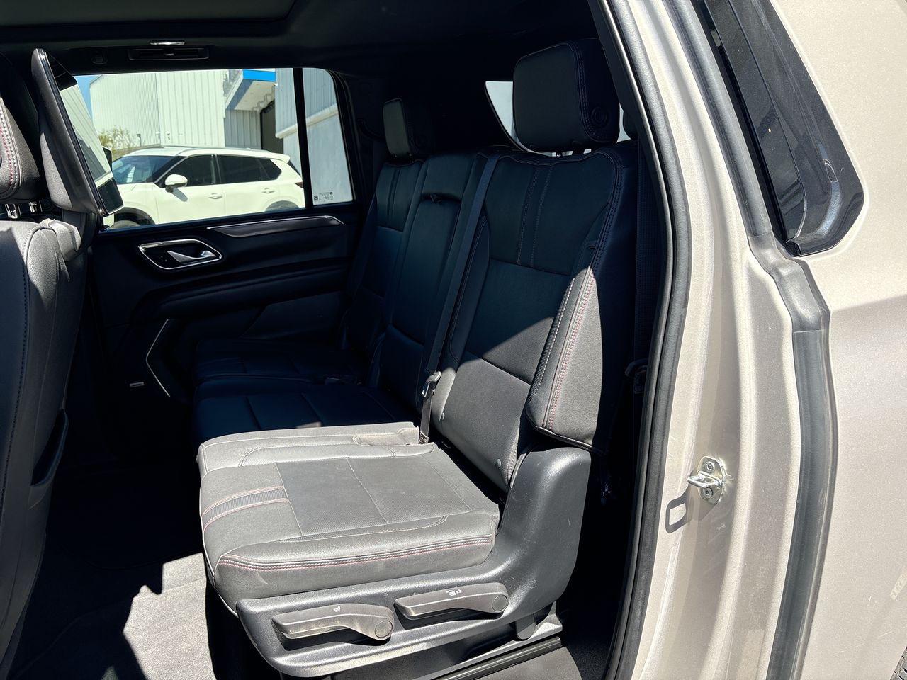 2023 Chevrolet SUBURBAN SUV RST B SUBURBAN SUV RST B