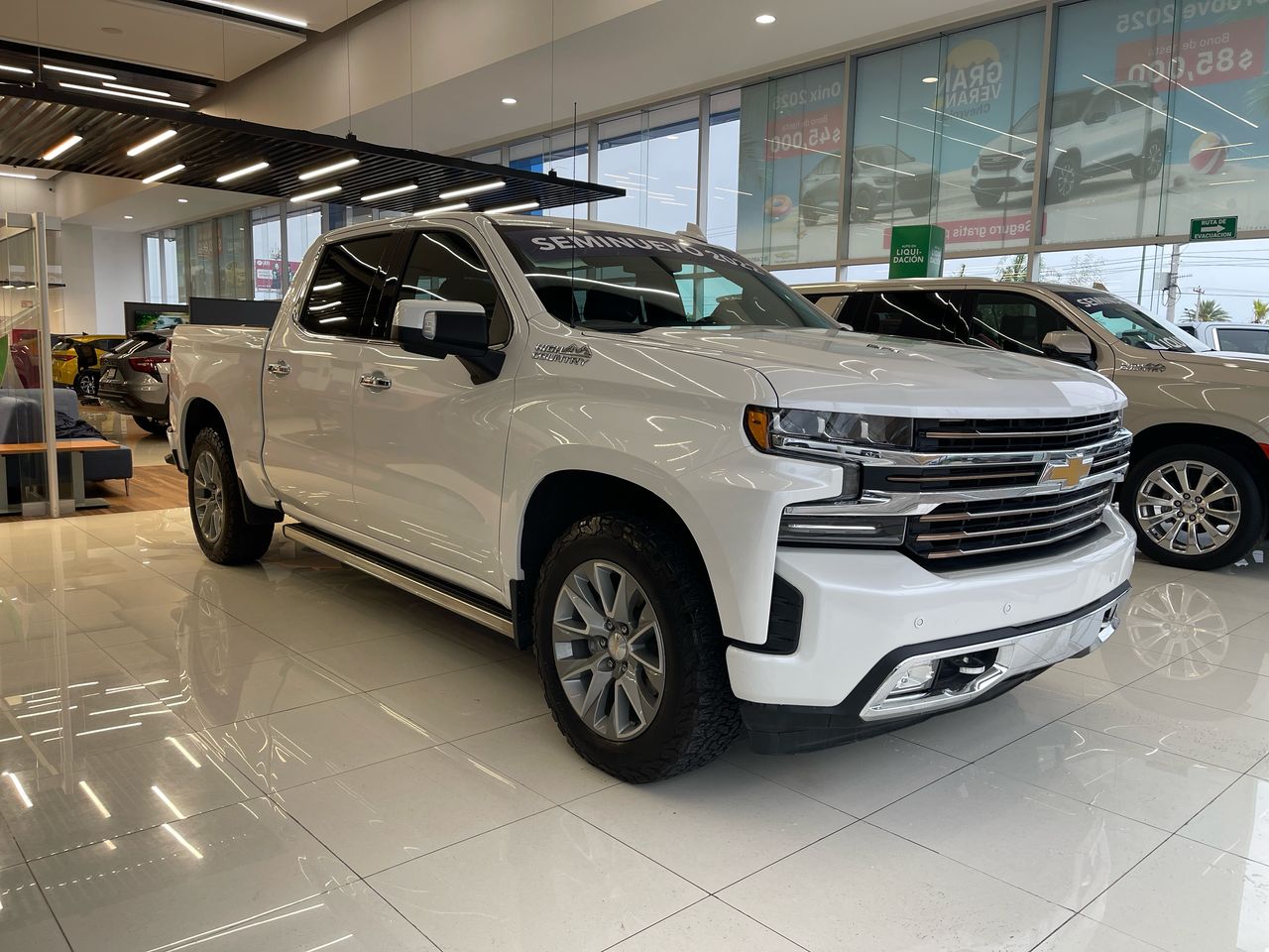 2022 Chevrolet CHEYENNE DOBLE CAB 4X4 HIGH COUNTRY CHEYENNE DOBLE CAB 4X4 HIGH COUNTRY