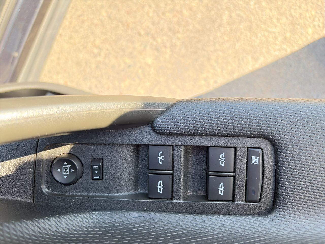 2024 Chevrolet TRACKER LS MANUAL A TRACKER LS MANUAL A