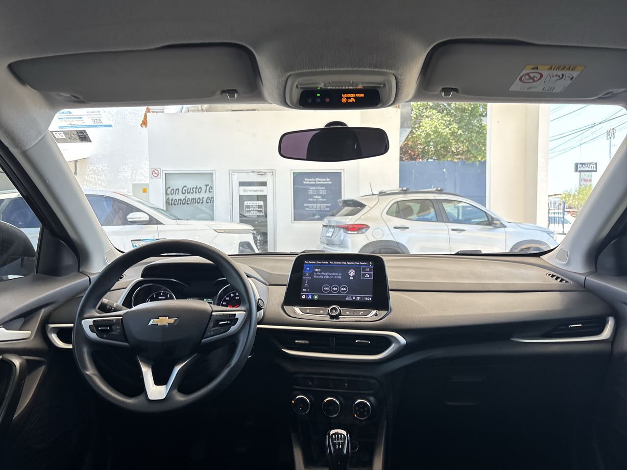 2023 Chevrolet TRACKER LS MANUAL E TRACKER LS MANUAL E