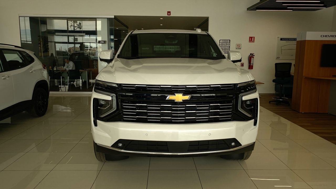 2025 Chevrolet SUBURBAN SUBURBAN HIGH COUNTRY PAQ. G