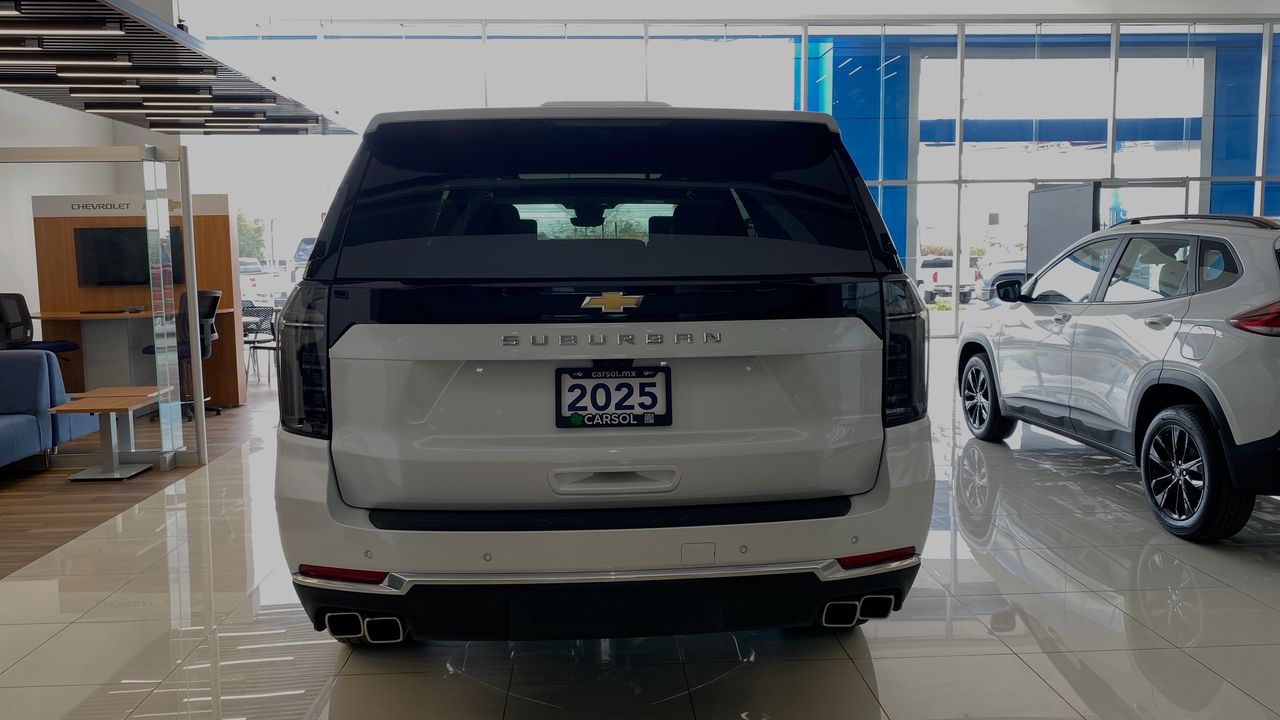 2025 Chevrolet SUBURBAN SUBURBAN HIGH COUNTRY PAQ. G