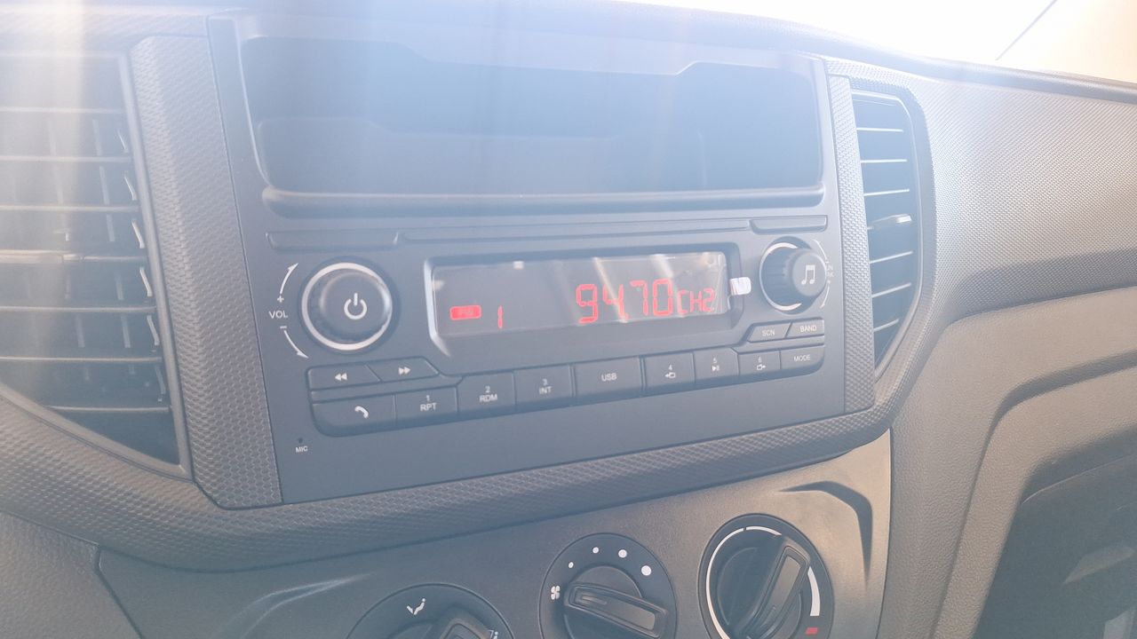 2026 Chevrolet TORNADO VAN TORNADO VAN CARGO LS PAQ. B