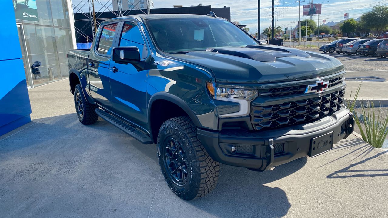 2026 Chevrolet CHEYENNE CHEYENNE 4X4 ZR2 BISON TODO TERRENO PAQ. R