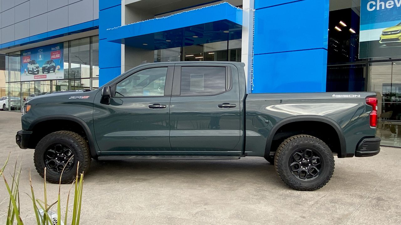 2026 Chevrolet CHEYENNE CHEYENNE 4X4 ZR2 BISON TODO TERRENO PAQ. R