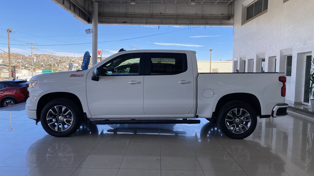 2026 Chevrolet CHEYENNE CHEYENNE CREW CAB 4X4 RST  PAQ. B