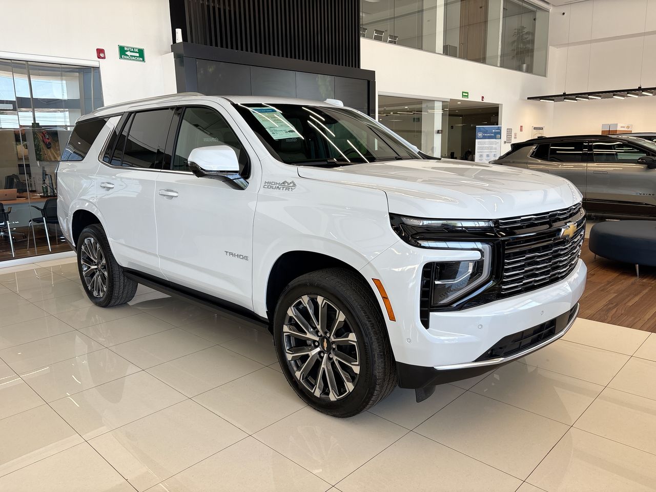 2026 Chevrolet TAHOE TAHOE HIGH COUNTRY PAQ. G