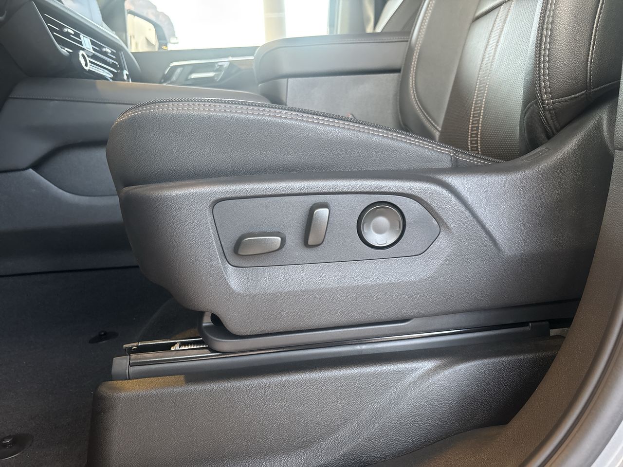 2026 Chevrolet TAHOE TAHOE HIGH COUNTRY PAQ. G