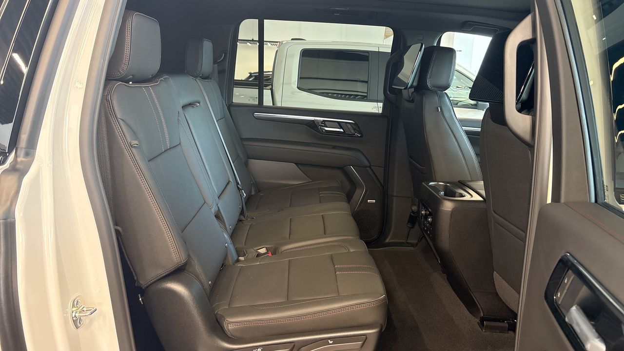 2026 Chevrolet SUBURBAN SUBURBAN RST PAQ. B