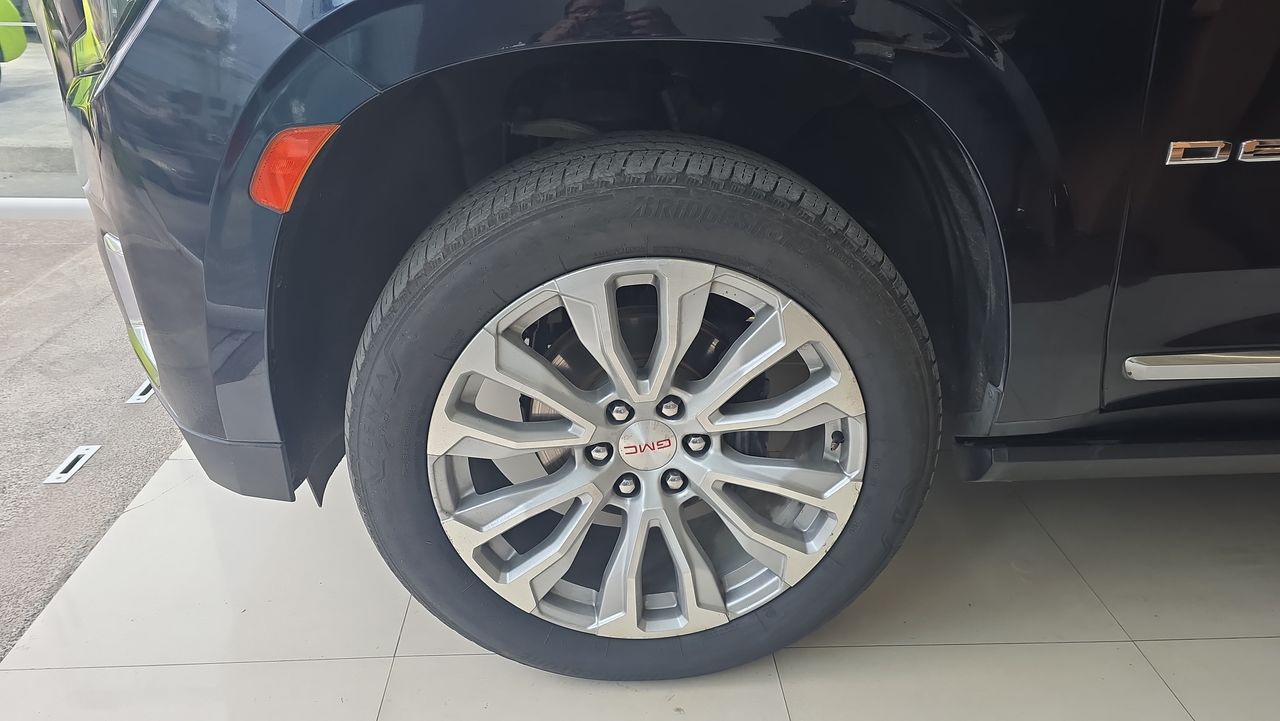 2021 GMC GMC YUKON DENALI SUV CORTA  TRANS AUTOMA GMC YUKON DENALI SUV CORTA  TRANS AUTOMA