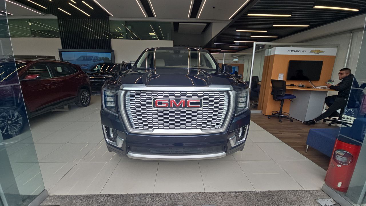 2021 GMC GMC YUKON DENALI SUV CORTA  TRANS AUTOMA GMC YUKON DENALI SUV CORTA  TRANS AUTOMA