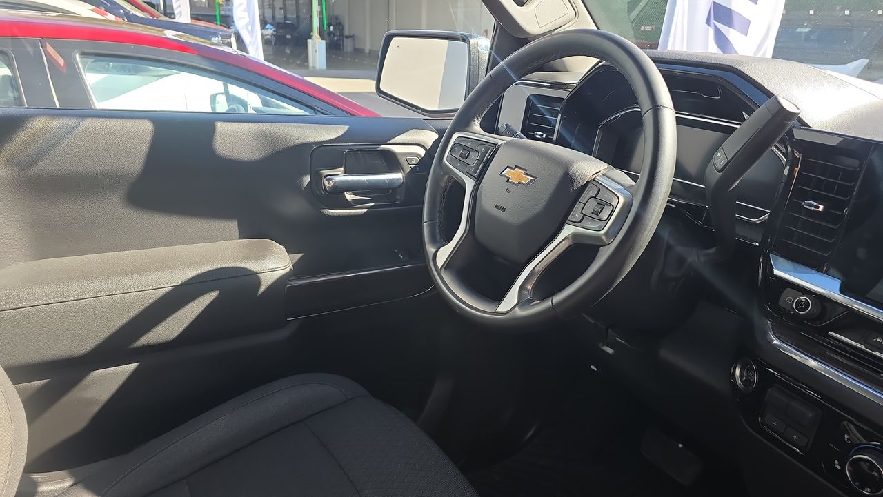 2024 Chevrolet CHEVROLET CHEYENNE CABINA REGULAR 4X4 H CHEVROLET CHEYENNE CABINA REGULAR 4X4 H