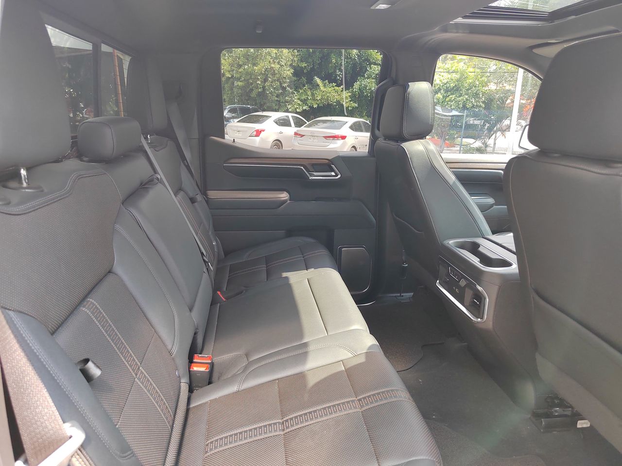 2024 Chevrolet CHEVROLET CHEYENNE DOB CAB 4X4 HC PAQ G CHEVROLET CHEYENNE DOB CAB 4X4 HC PAQ G