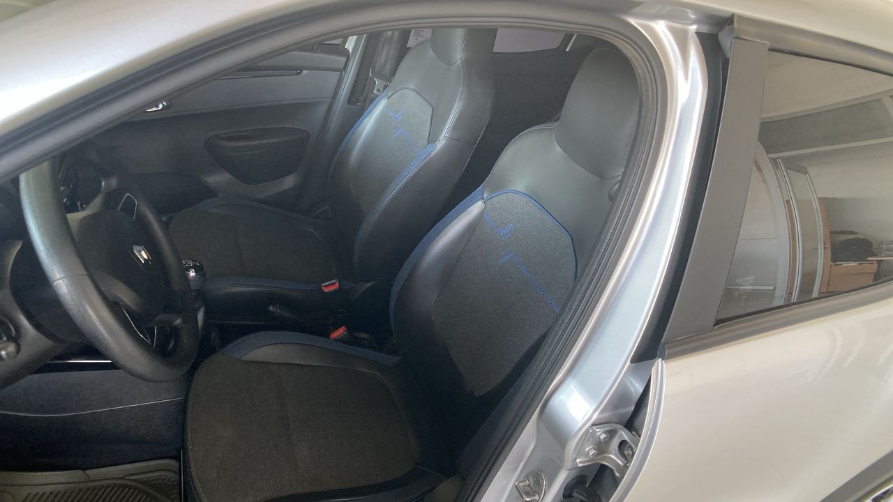 2025 RENAULT RENAULT KWID ICONIC TM RENAULT KWID ICONIC TM