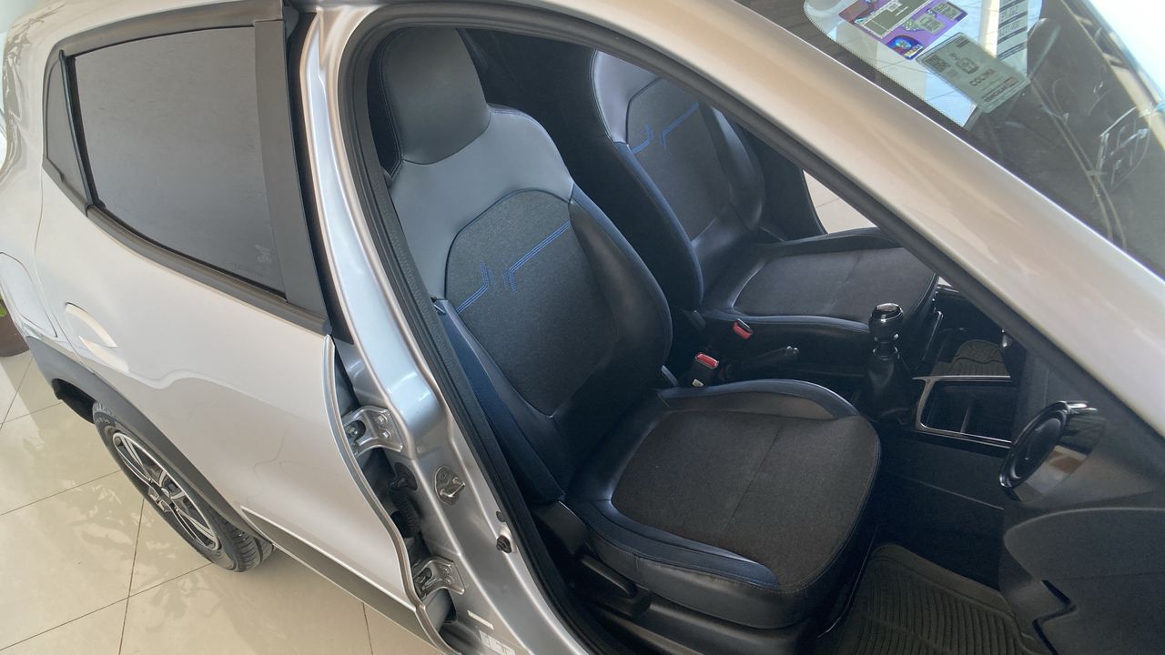 2025 RENAULT RENAULT KWID ICONIC TM RENAULT KWID ICONIC TM