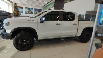 2025 Chevrolet CHEYENNE CHEYENNE CREW CAB 4X4 ZR2 BISON PAQ. R
