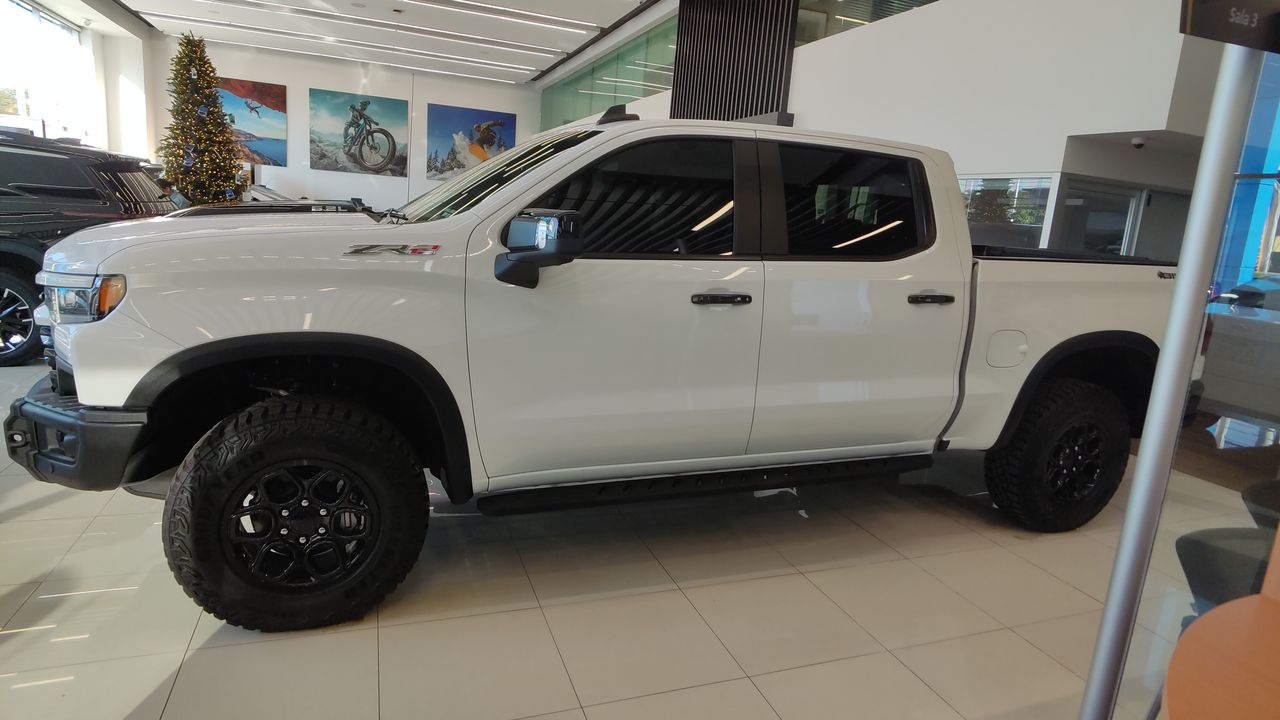 2025 Chevrolet CHEYENNE CHEYENNE CREW CAB 4X4 ZR2 BISON PAQ. R