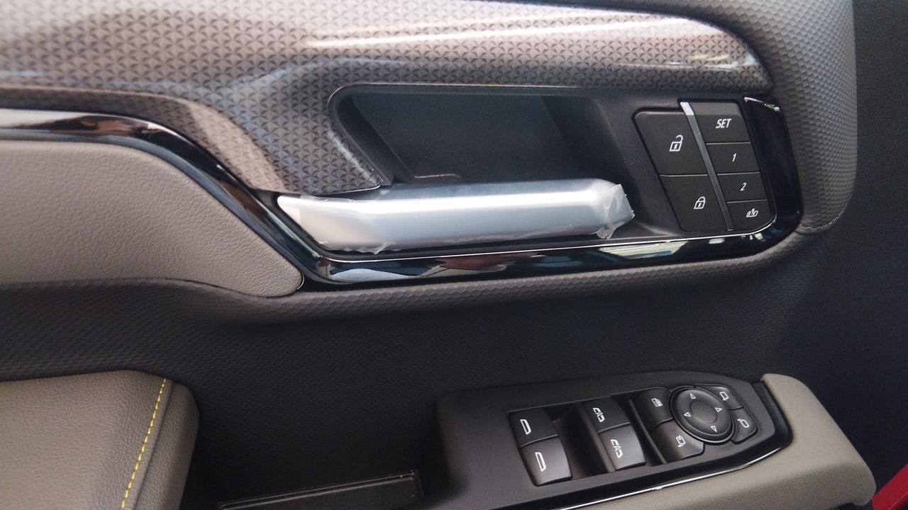 2025 Chevrolet CHEYENNE CHEYENNE CREW CAB 4X4 ZR2  PAQ. D