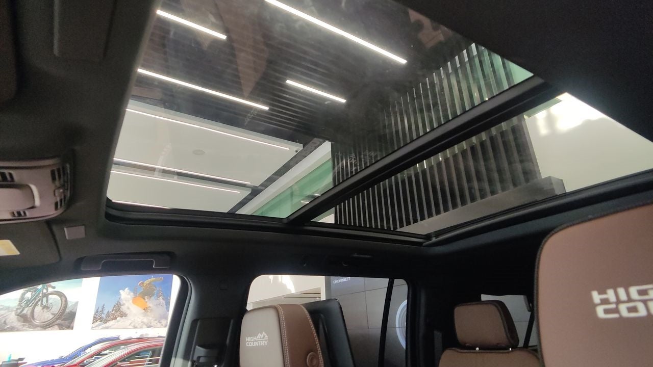 2025 Chevrolet SUBURBAN SUBURBAN HIGH COUNTRY PAQ. G