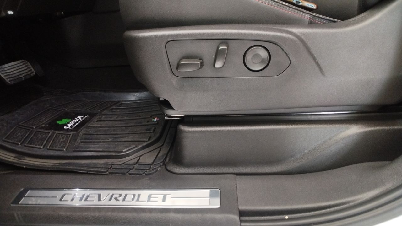 2025 Chevrolet SUBURBAN SUBURBAN RST PAQ. B