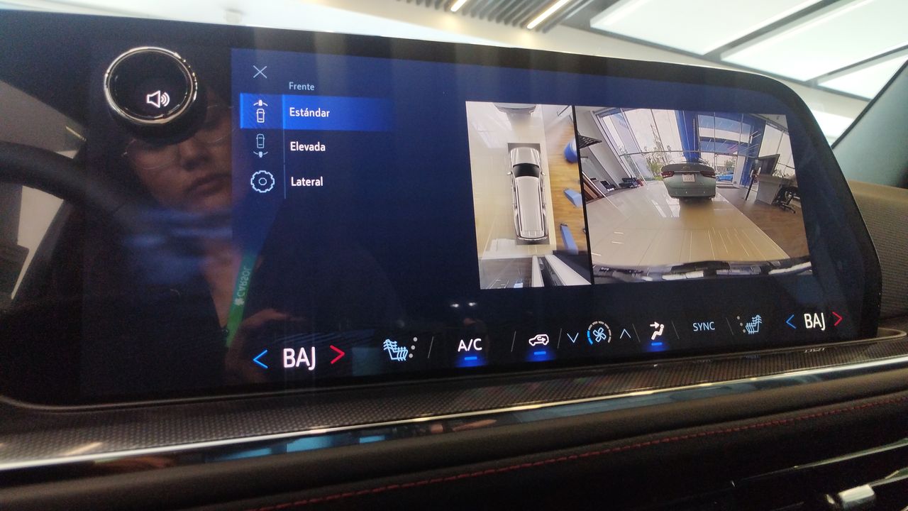 2025 Chevrolet SUBURBAN SUBURBAN RST PAQ. B