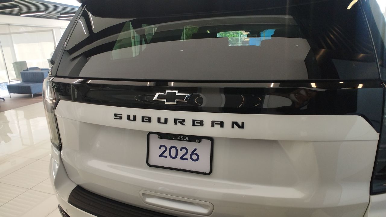 2025 Chevrolet SUBURBAN SUBURBAN RST PAQ. B