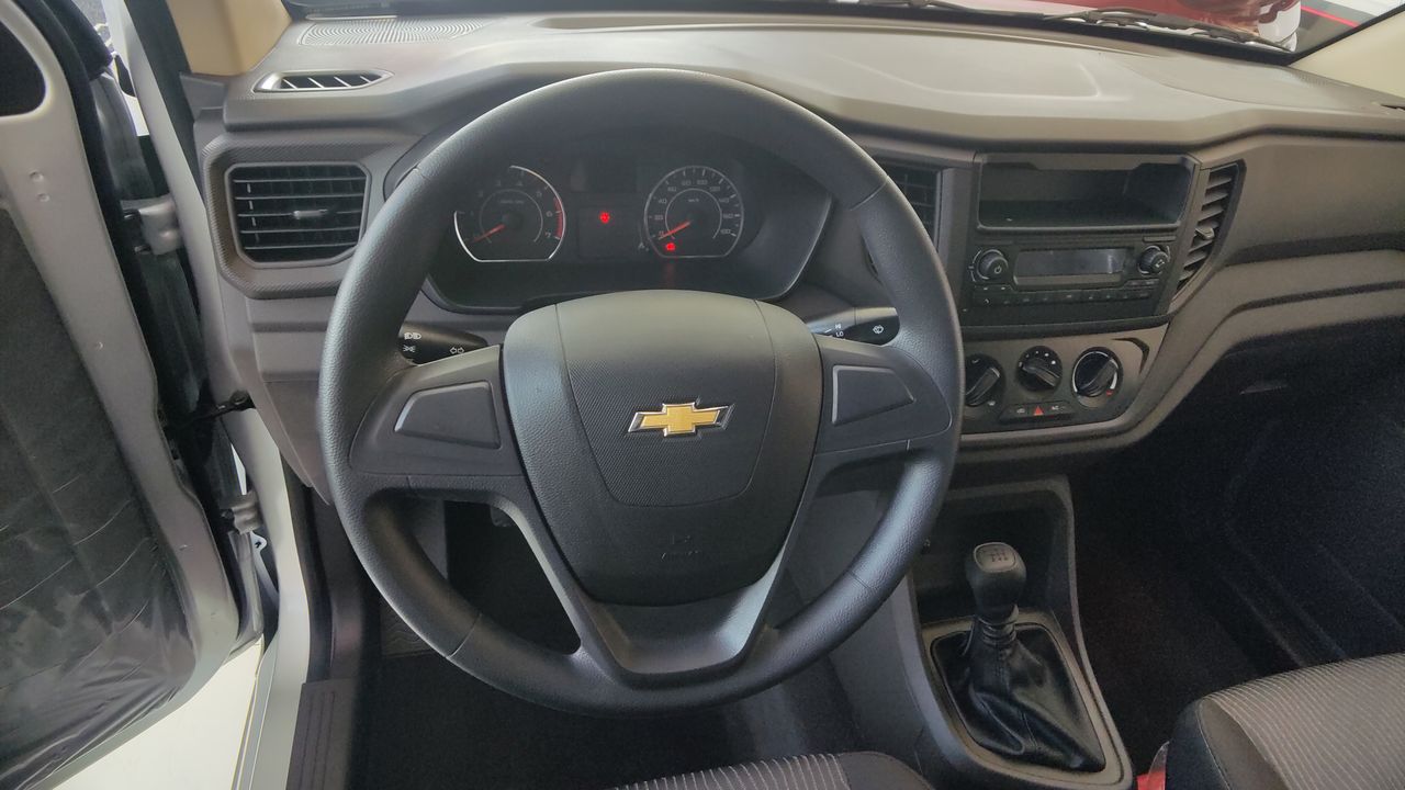 2026 Chevrolet TORNADO TORNADO VAN CARGO LS PAQ. B