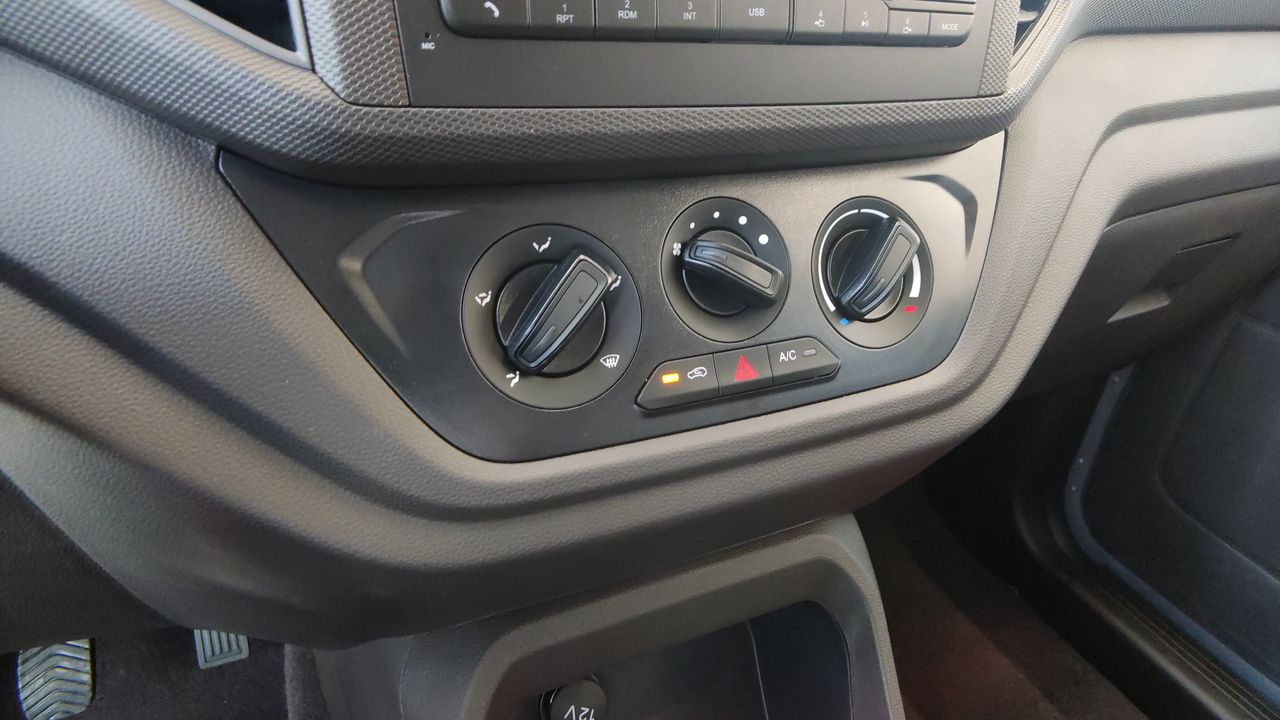 2026 Chevrolet TORNADO TORNADO VAN CARGO LS PAQ. B