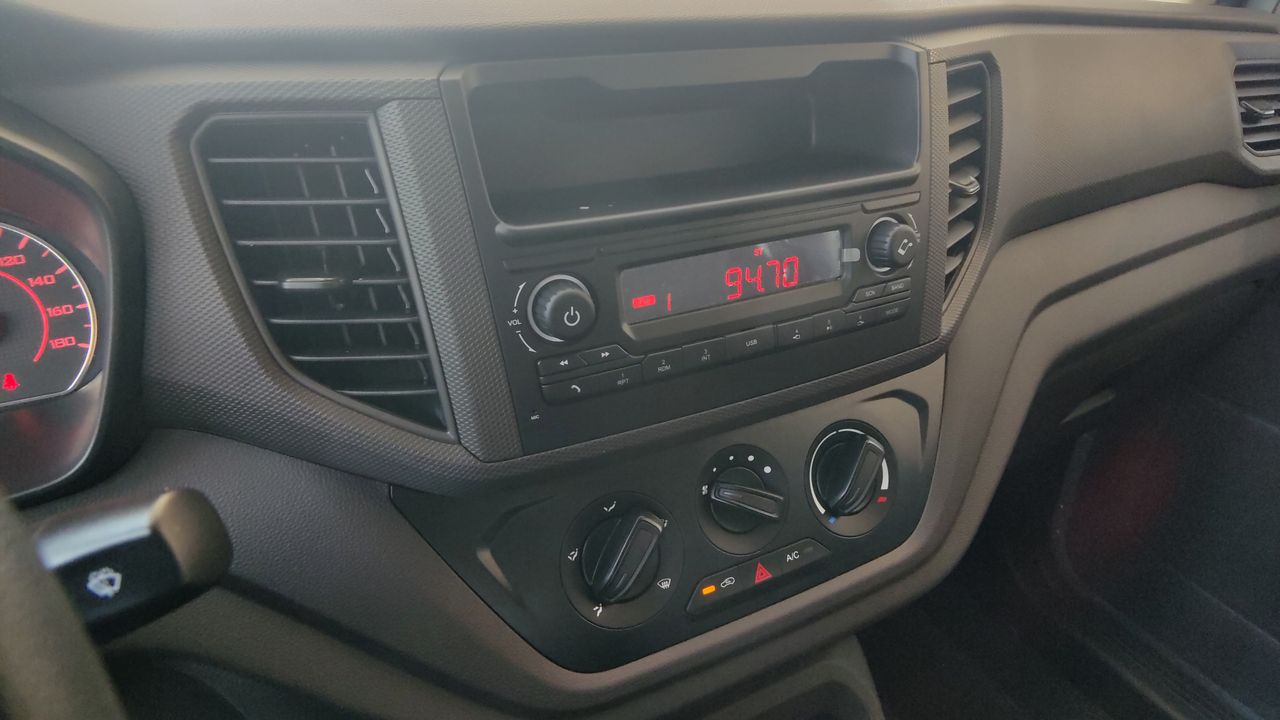 2026 Chevrolet TORNADO TORNADO VAN CARGO LS PAQ. B