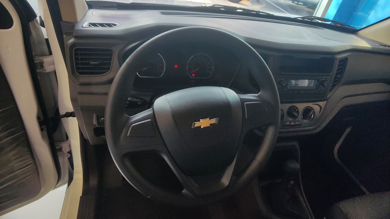 2026 Chevrolet TORNADO VAN TORNADO VAN CARGO LS PAQ. B