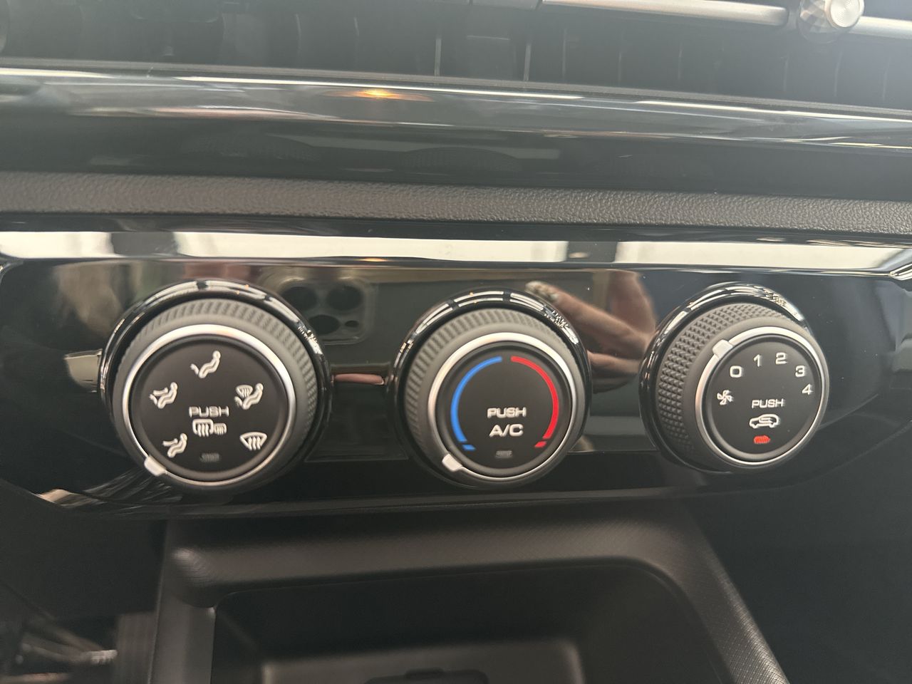 2026 Chevrolet AVEO AVEO HB LT MT BLACK EDITION PAQ. G