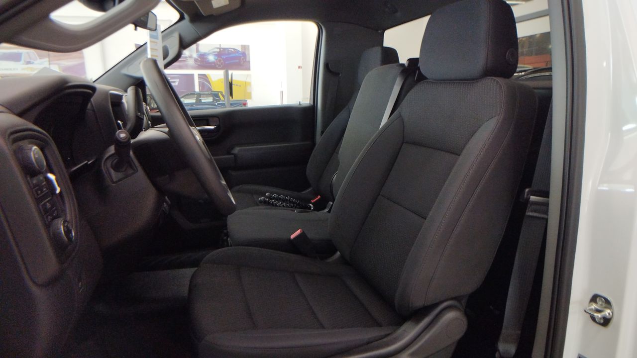 2026 Chevrolet SILVERADO 2500 SILVERADO CABINA REGULAR V8 4X4 MOTOR 5.3L PAQ. O