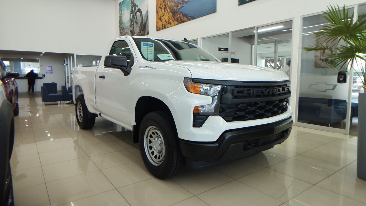 2026 Chevrolet SILVERADO 2500 SILVERADO CABINA REGULAR V8 4X4 MOTOR 5.3L PAQ. O