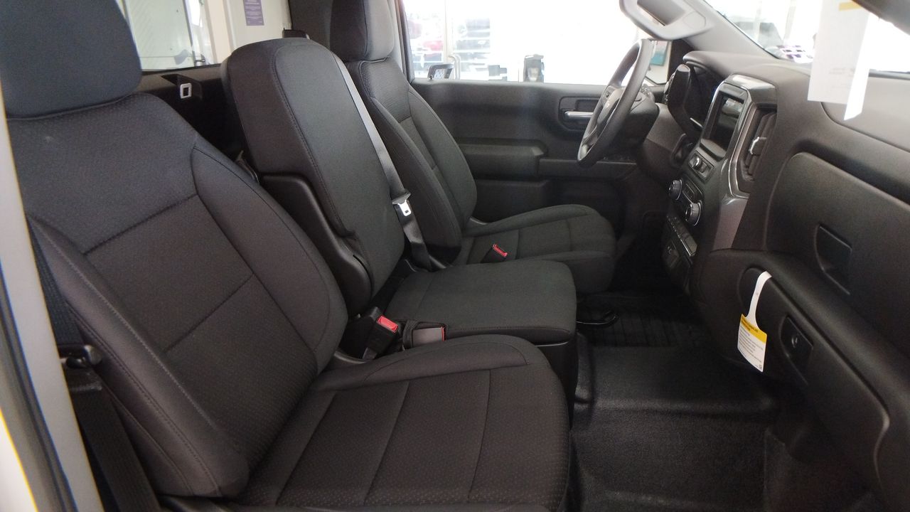 2026 Chevrolet SILVERADO 2500 SILVERADO CABINA REGULAR V8 4X4 MOTOR 5.3L PAQ. O