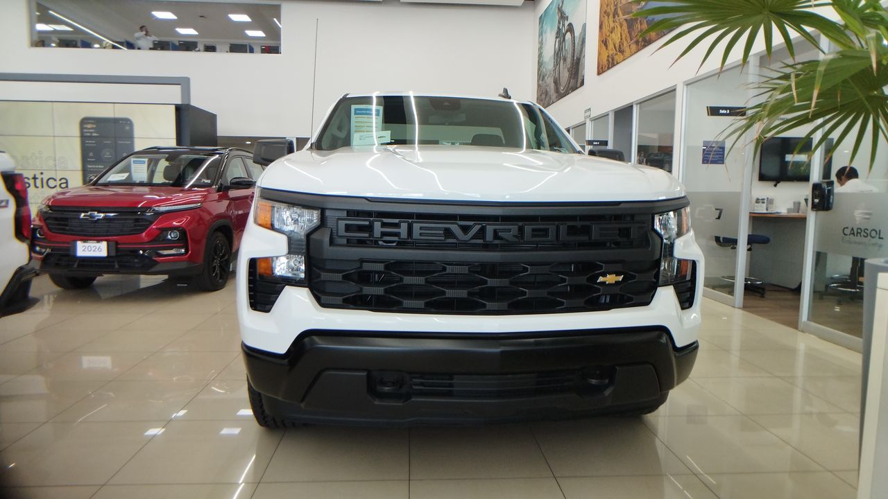 2026 Chevrolet SILVERADO 2500 SILVERADO CABINA REGULAR V8 4X4 MOTOR 5.3L PAQ. O