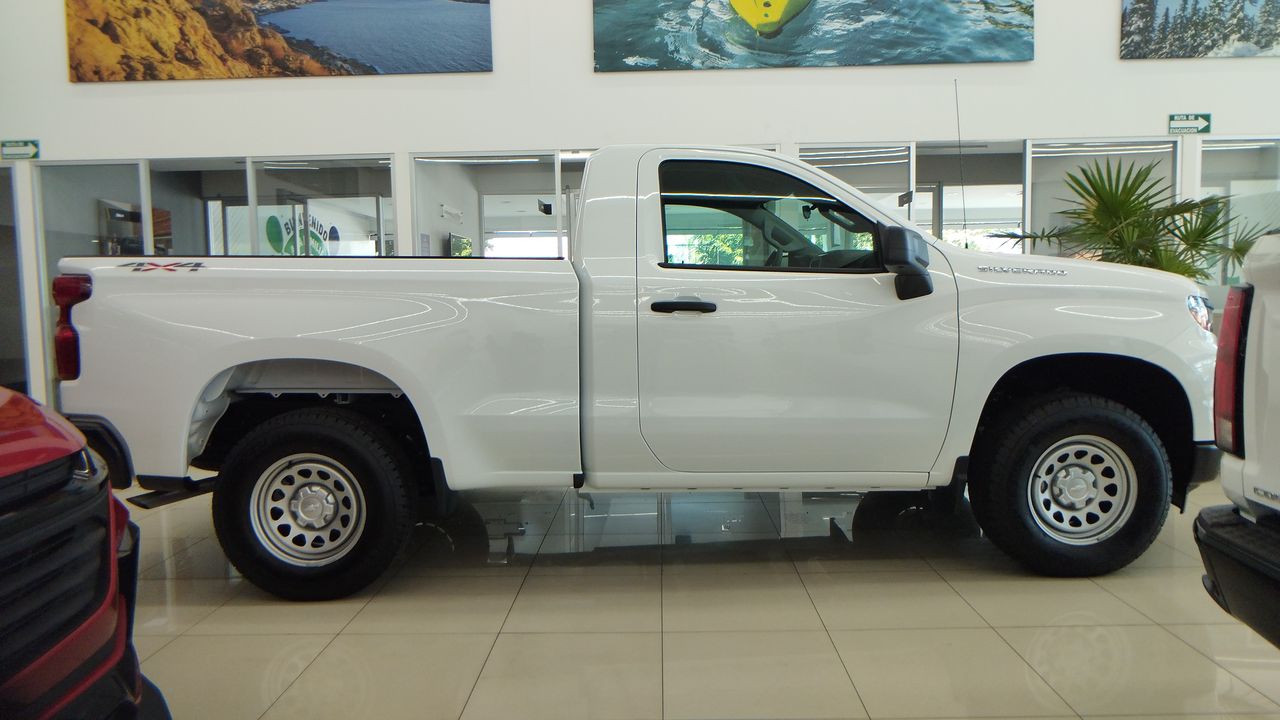 2026 Chevrolet SILVERADO 2500 SILVERADO CABINA REGULAR V8 4X4 MOTOR 5.3L PAQ. O
