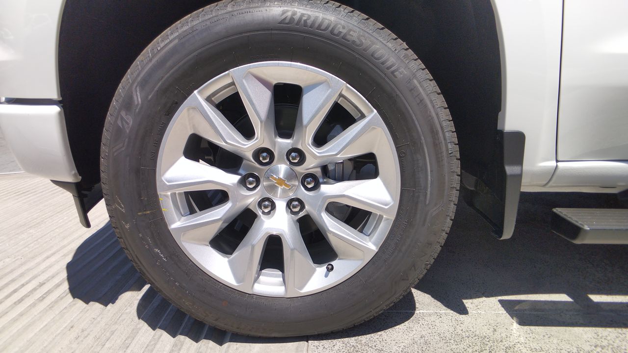 2026 Chevrolet SILVERADO 2500 SILVERADO CUSTOM DOBLE CABINA 4X4 MOTOR 5.3L PAQ. K