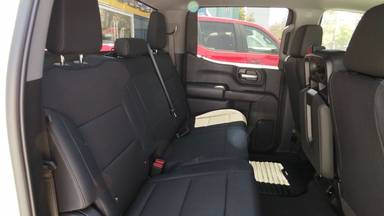 2026 Chevrolet SILVERADO 2500 SILVERADO CUSTOM DOBLE CABINA 4X4 MOTOR 5.3L PAQ. K