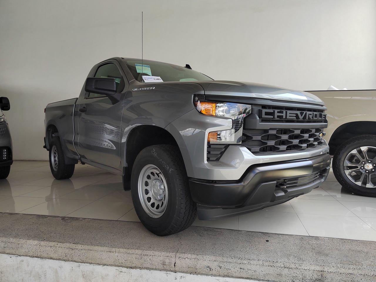 2026 Chevrolet SILVERADO 2500 SILVERADO CABINA REGULAR V8 4X4 MOTOR 5.3L PAQ. O