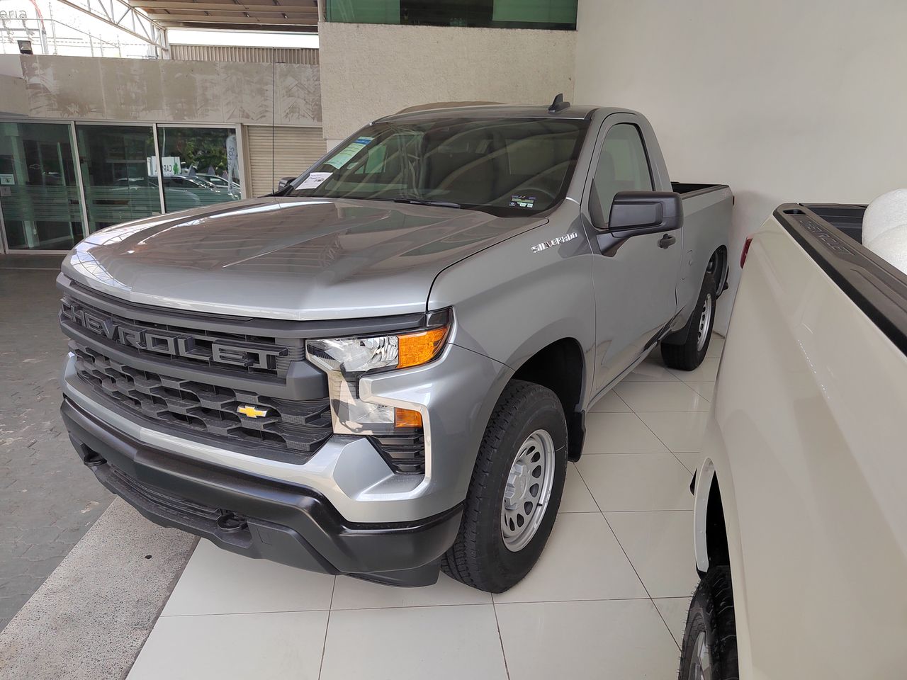 2026 Chevrolet SILVERADO 2500 SILVERADO CABINA REGULAR V8 4X4 MOTOR 5.3L PAQ. O