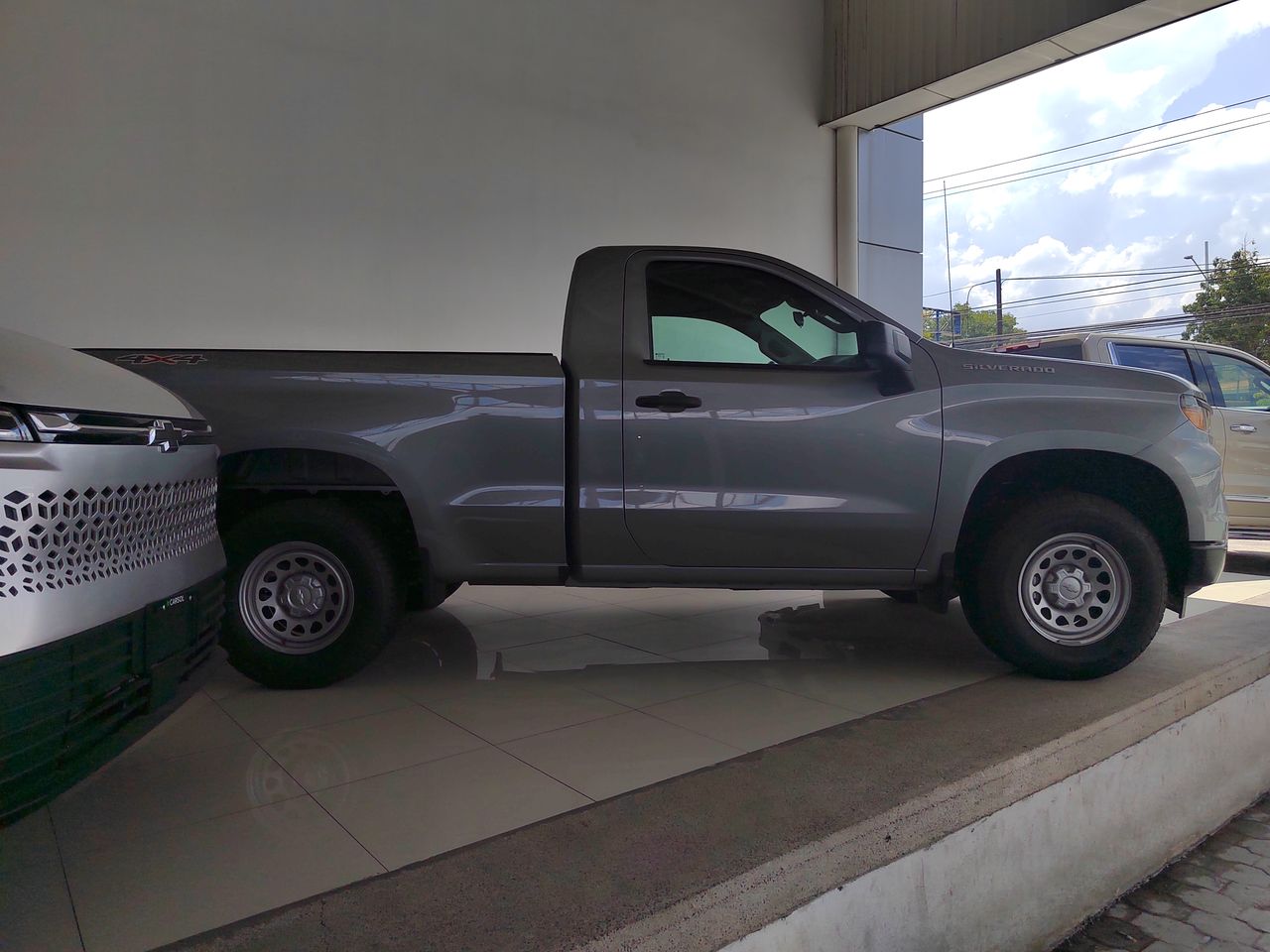 2026 Chevrolet SILVERADO 2500 SILVERADO CABINA REGULAR V8 4X4 MOTOR 5.3L PAQ. O