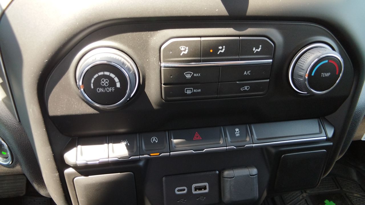 2026 Chevrolet SILVERADO 2500 SILVERADO CUSTOM DOBLE CABINA 4X4 MOTOR 5.3L PAQ. K