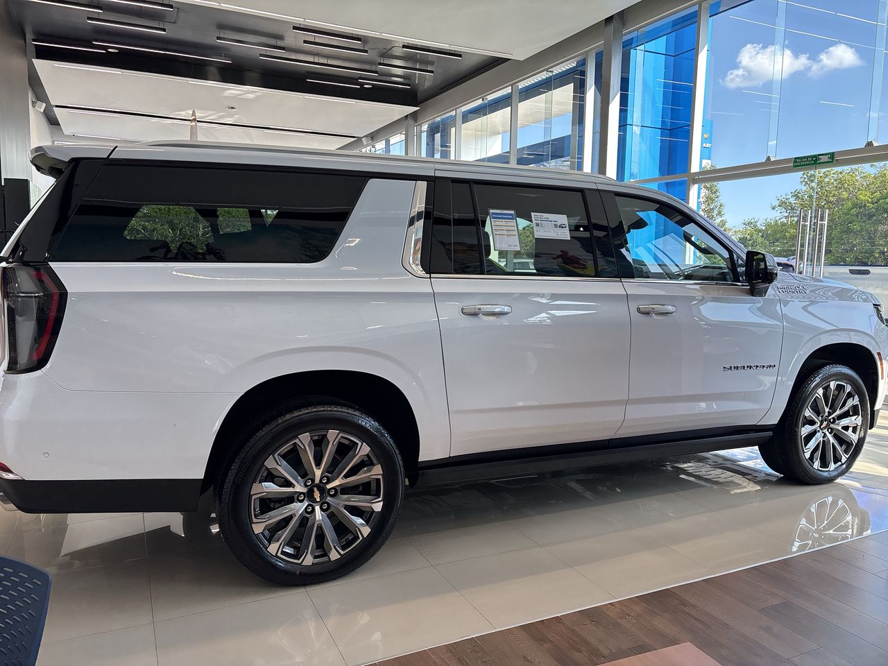 2026 Chevrolet SUBURBAN SUBURBAN HIGH COUNTRY PAQ. G