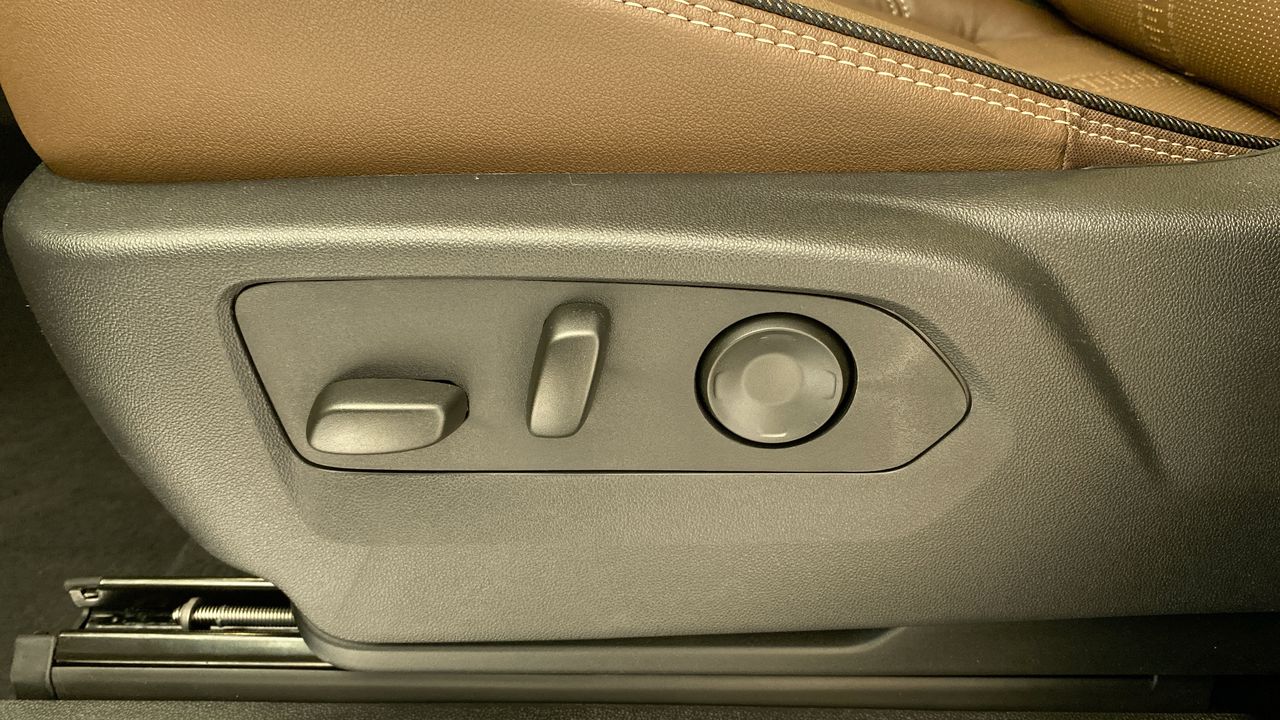 2026 Chevrolet TAHOE TAHOE HIGH COUNTRY PAQ. G