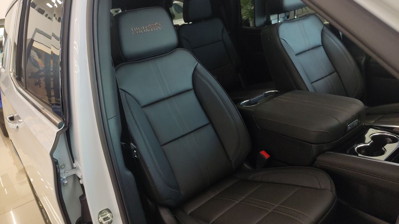 2026 Chevrolet TAHOE TAHOE HIGH COUNTRY PAQ. G